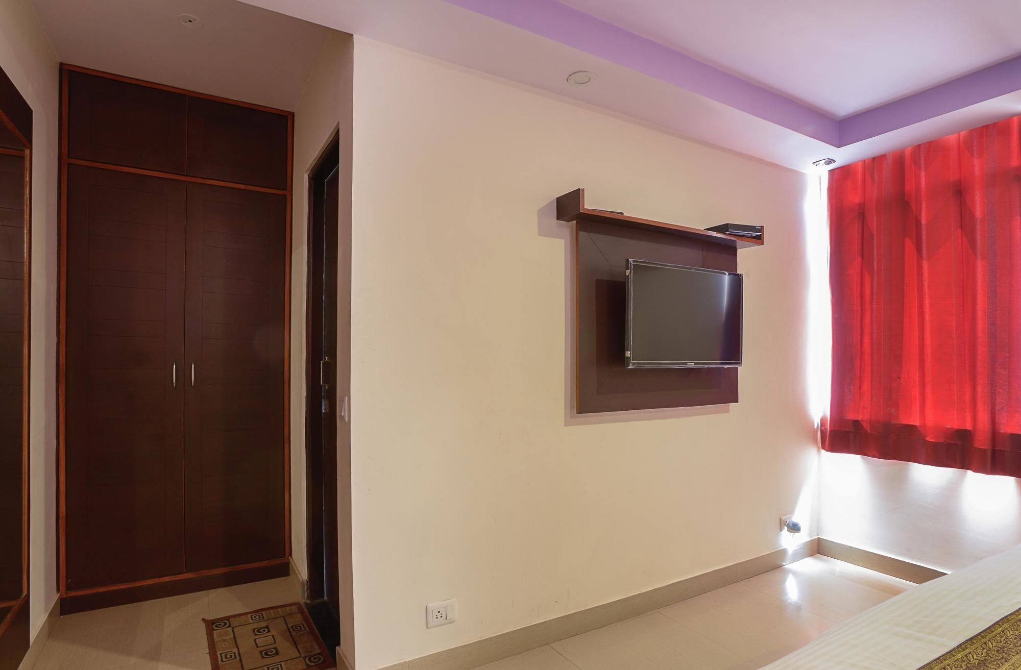 Oyo Airport Hotel 3*