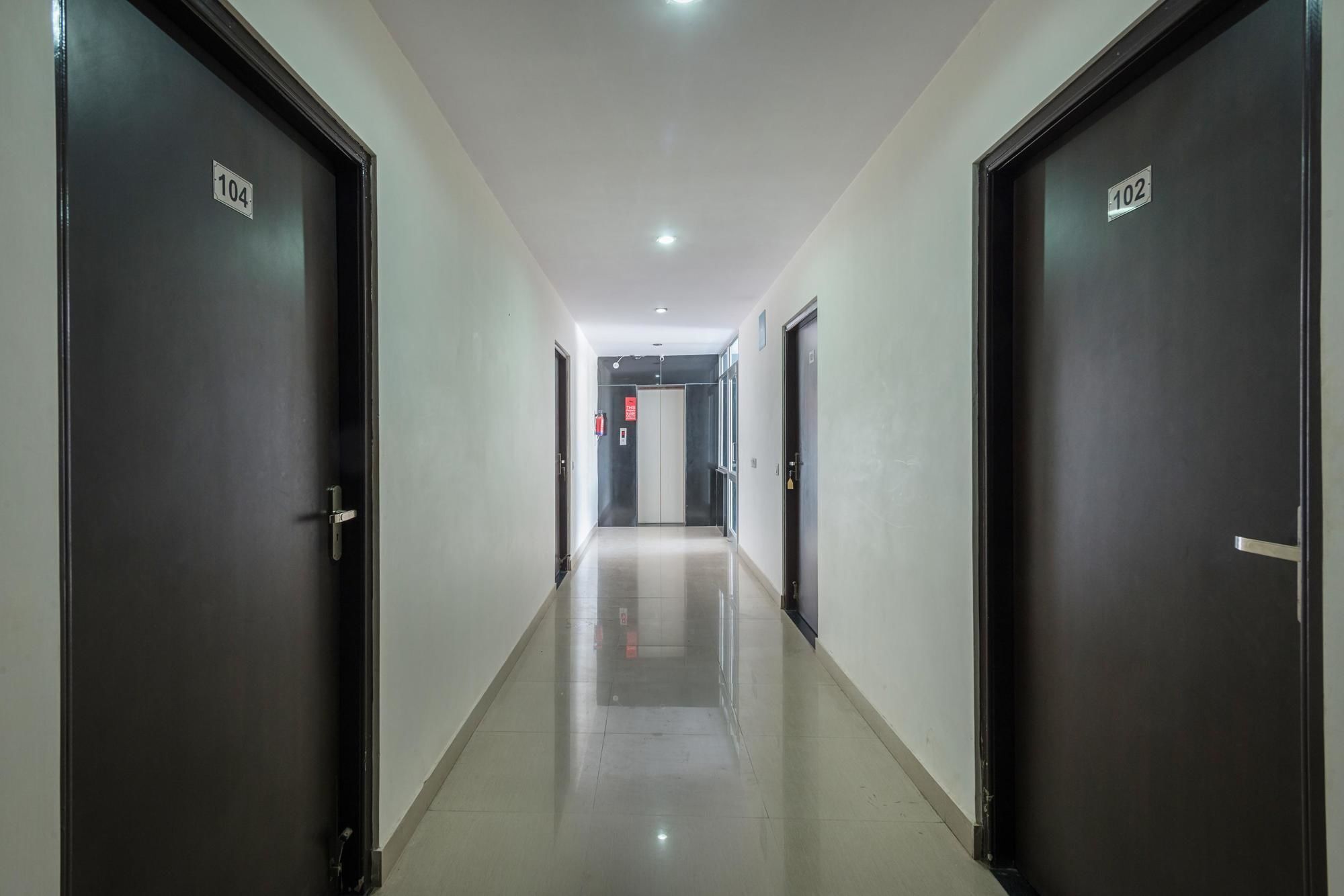 Oyo Airport Hotel
